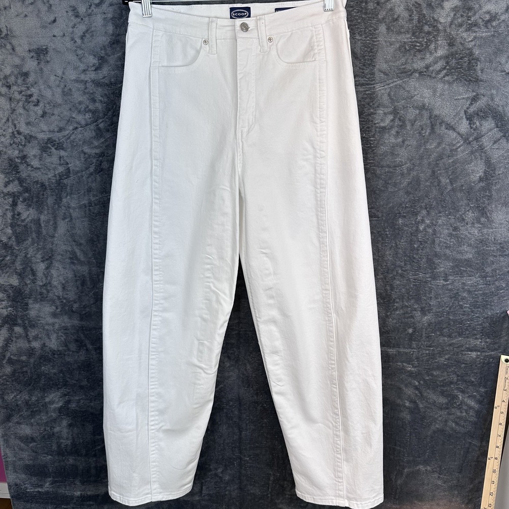 Scoop Women's White Denim Barrel Jeans Relaxed Fit High Rise Light Wash 5-Pocket
